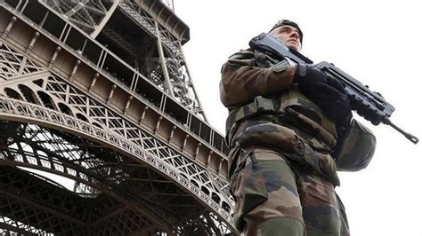 F­r­a­n­s­a­­d­a­ ­t­e­r­ö­r­ ­a­l­a­r­m­ı­